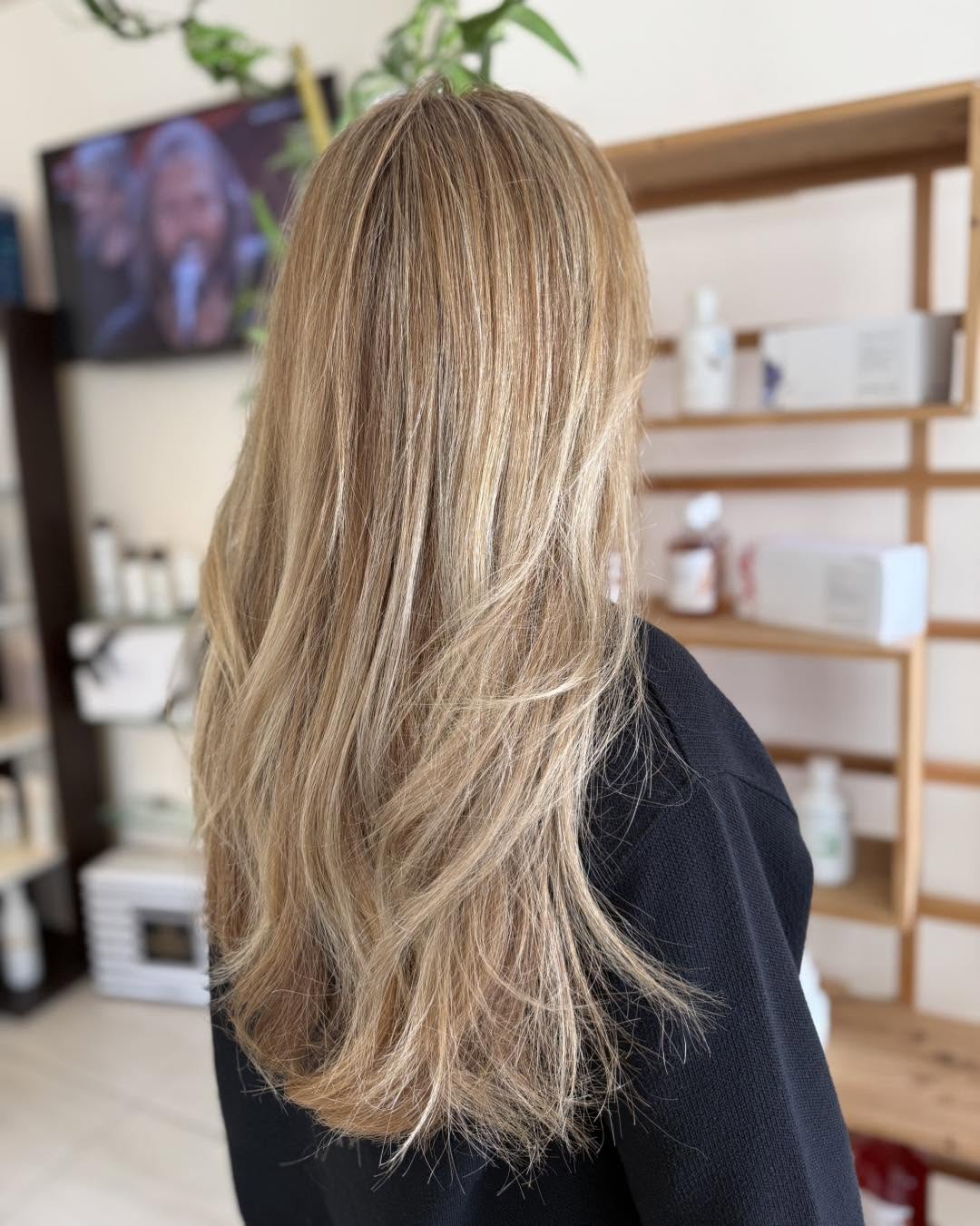 Sunlit Layered Blonde by dColorpallet Hair & Nails